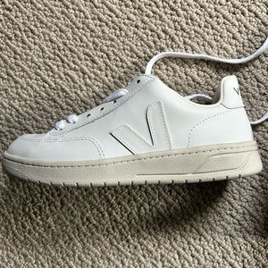 White vejas sneakers